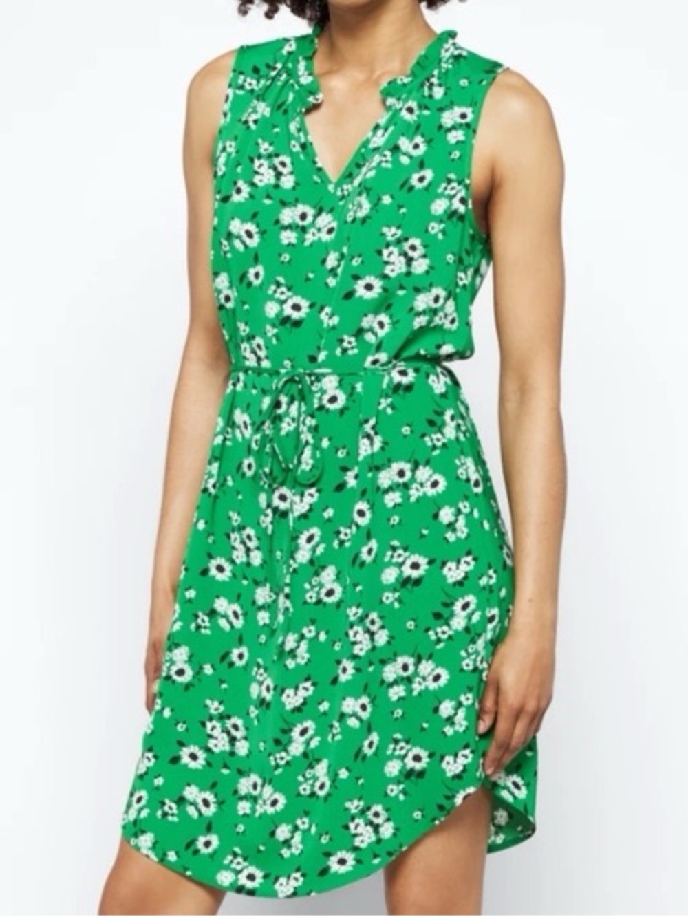 41 Hawthorn Floral Tie-Waist Dress